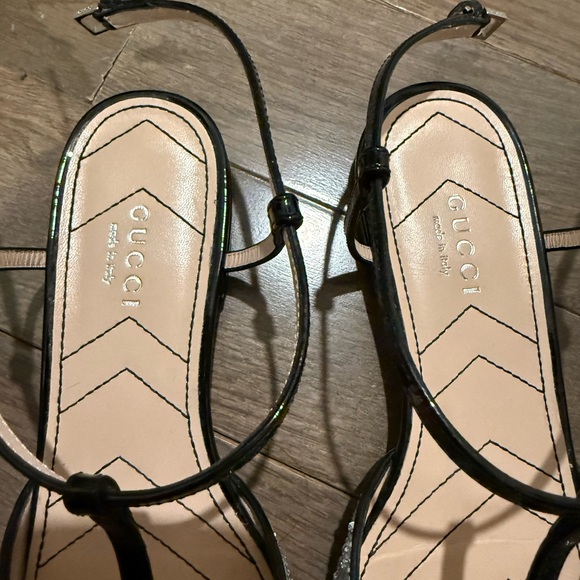 Gucci Women's Glitter Silver T-Strap Shoes - Picture 6 of 6